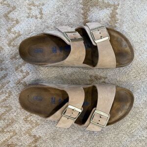 Suede Birkenstock Arizona sandal 41